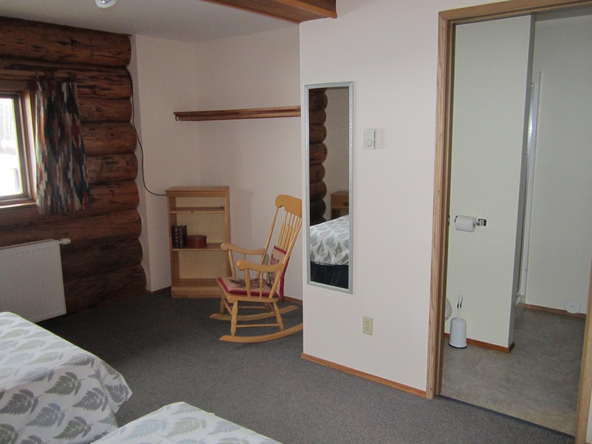 Smithers Driftwood Lodge 외부 사진